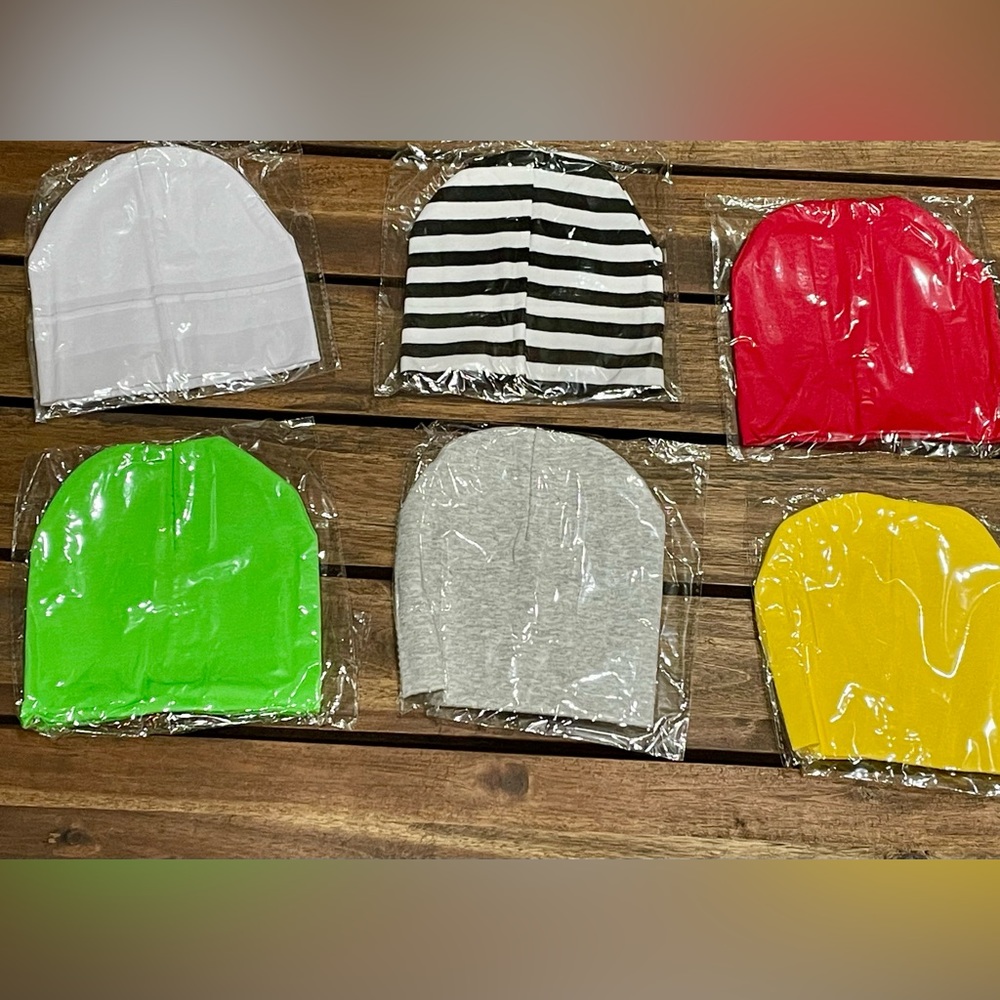 6 Baby Beanies Unisex NEW